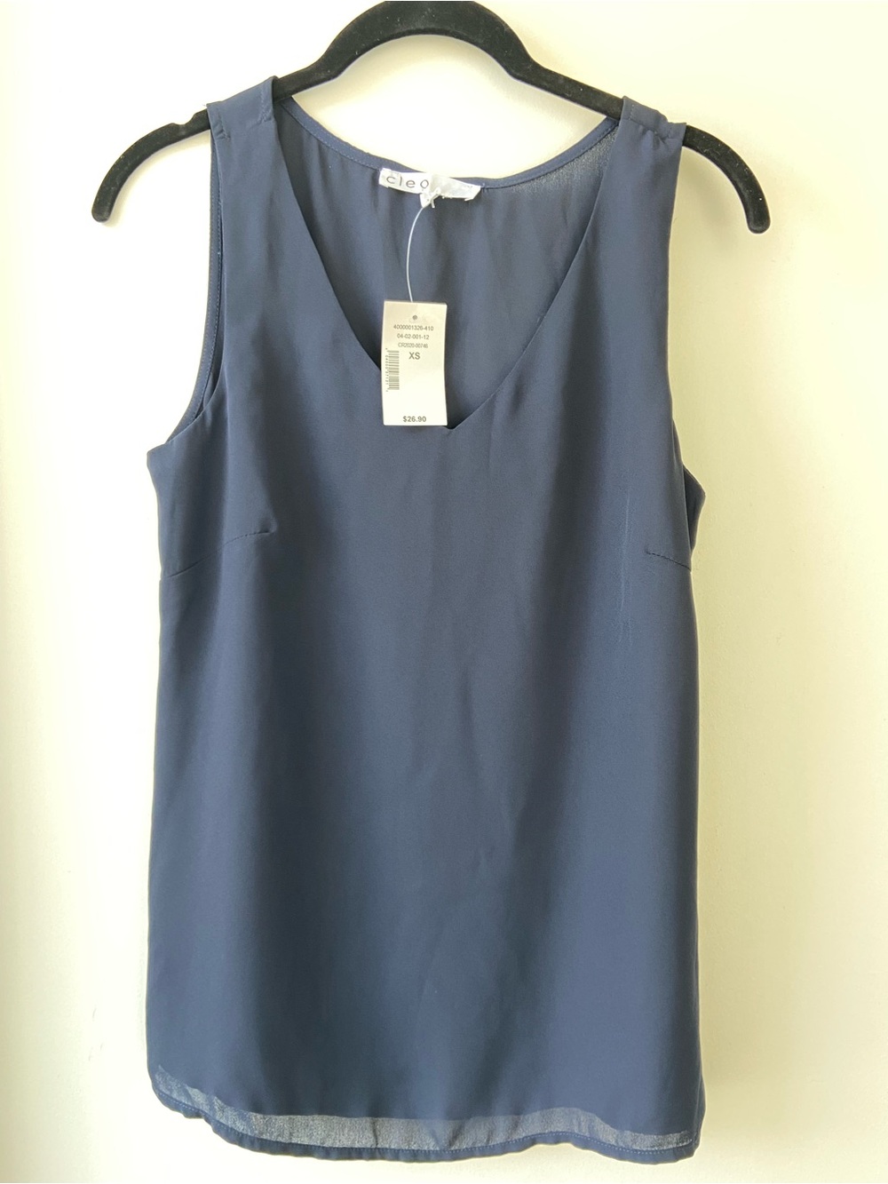 Cleo Sleeveless V Neck Blouse NWT - Navy XS